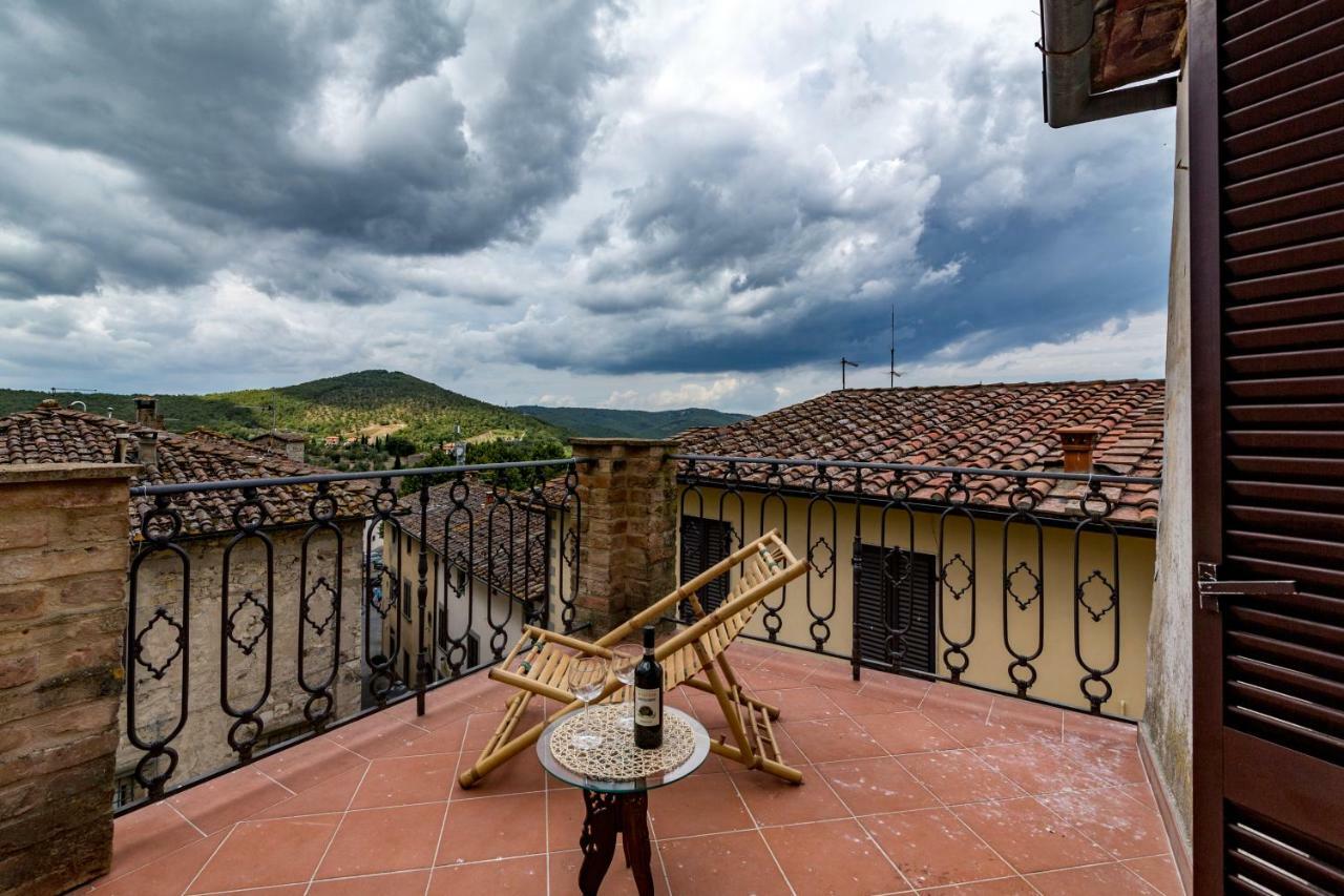 Art Rebus Tower In Tuscany Apartment Radda in Chianti Exterior foto