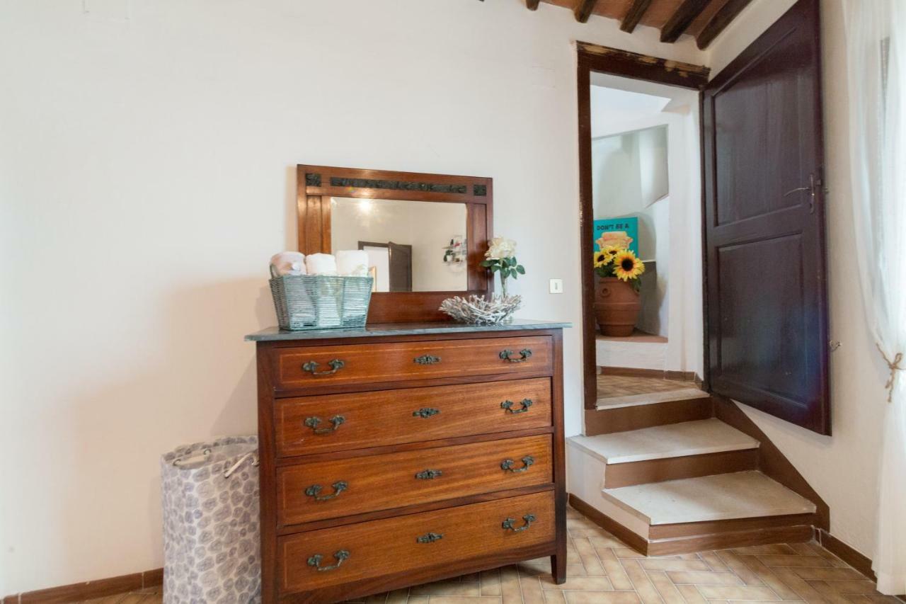 Art Rebus Tower In Tuscany Apartment Radda in Chianti Exterior foto