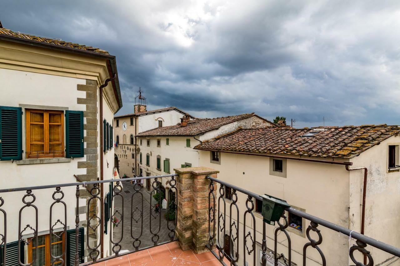 Art Rebus Tower In Tuscany Apartment Radda in Chianti Exterior foto
