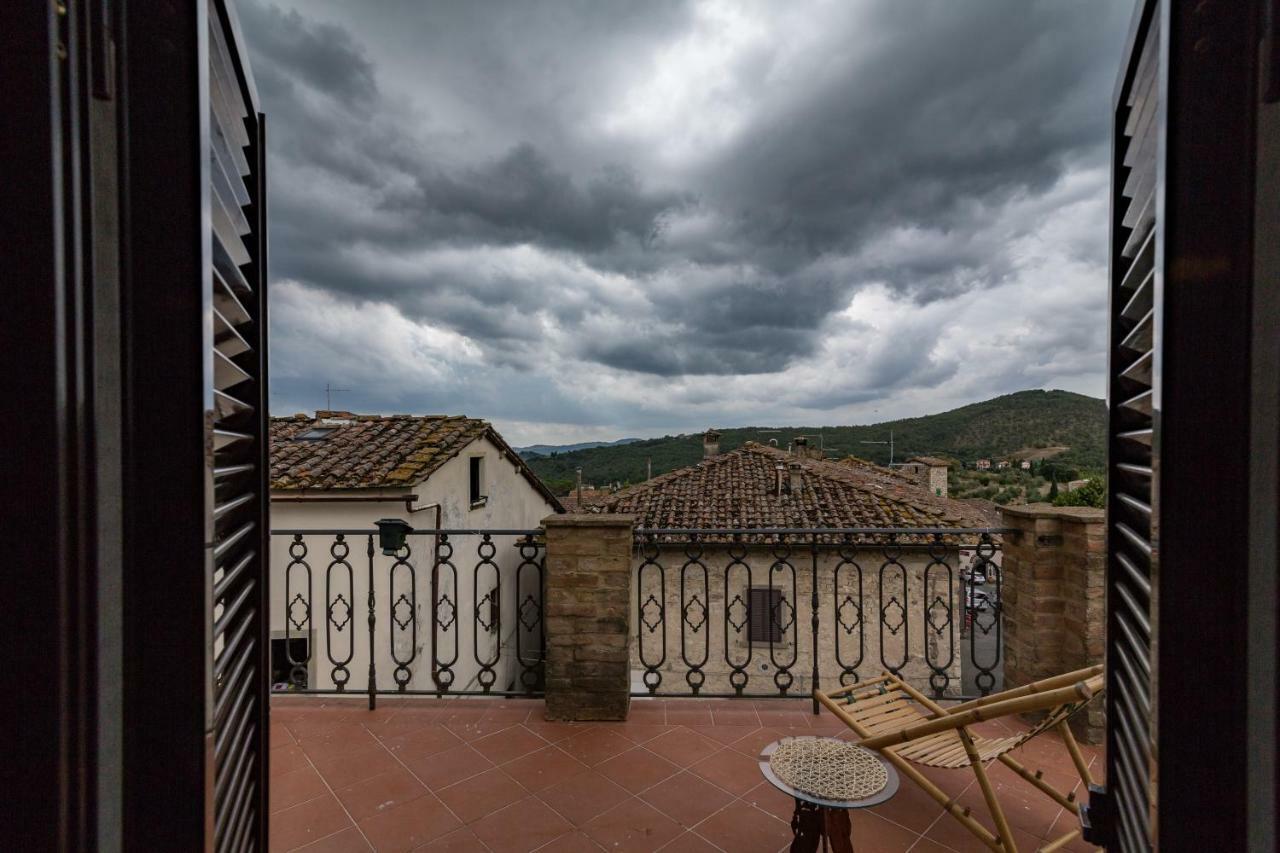 Art Rebus Tower In Tuscany Apartment Radda in Chianti Exterior foto